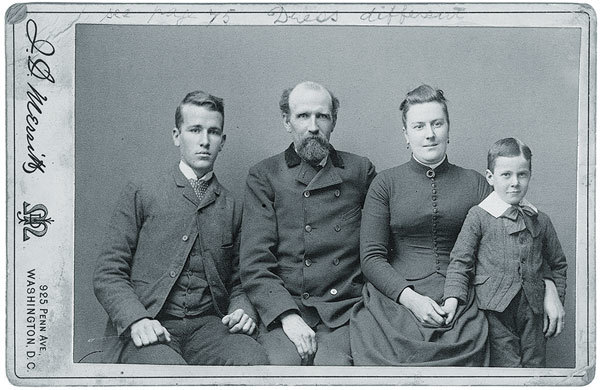 10-slocum-family-portrait (jpg)